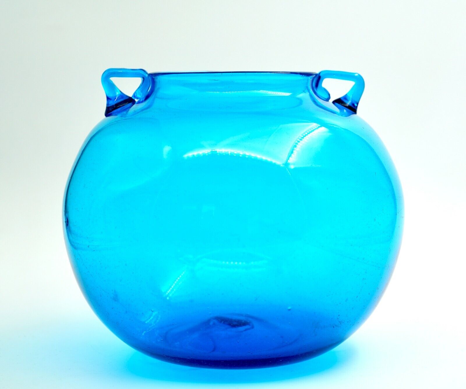 Vintage 1960's Modern Blue Art Glass Round Bulb Vase 7