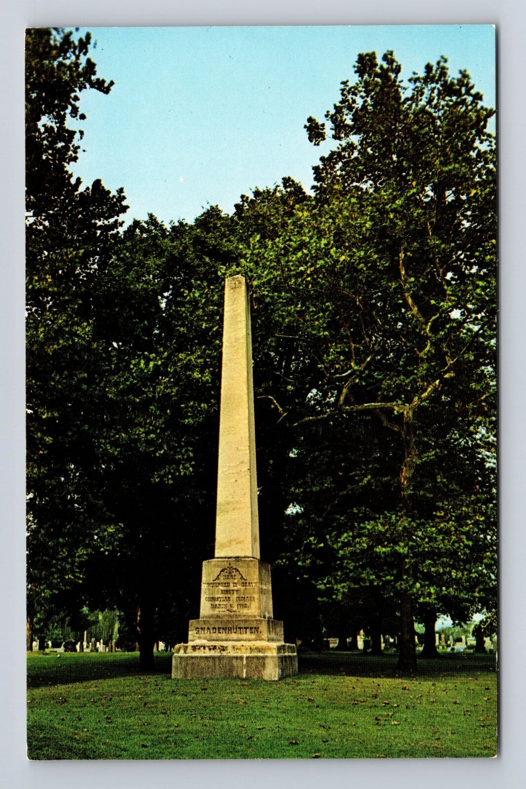 Gnadenhutten OH-Ohio, Monument Marking Massacre Christians, Vintage Postcard