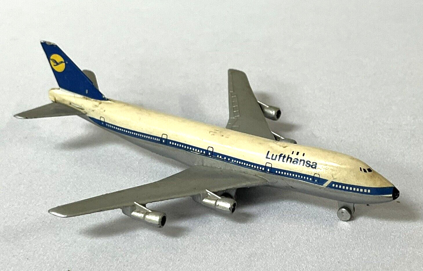 Schuco Aviation Lufthansa German Airlines Miniature Air Plane Boeing 747 335-793