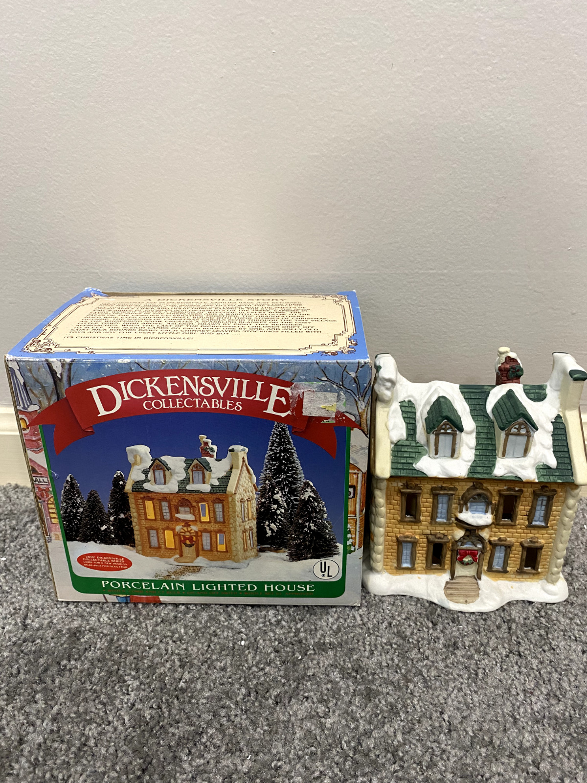 Dickensville Collectables 1990 Porcelain House Two Story Noma