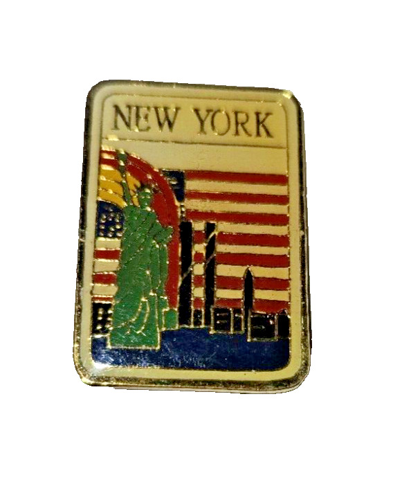 VINTAGE New York PIN The Big Apple World Trade Center  statue liberty lapel hat
