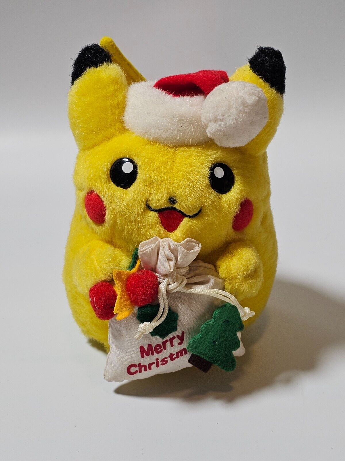 Pokemon Pikachu Christmas Santa plush Limited Vintage Tomy  Fast Shipping
