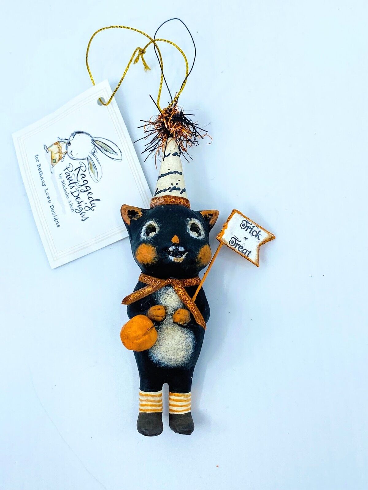 Bethany Lowe Designs: Michelle Allen, Trick or Treat Kitty Ornament, Item#MA0417
