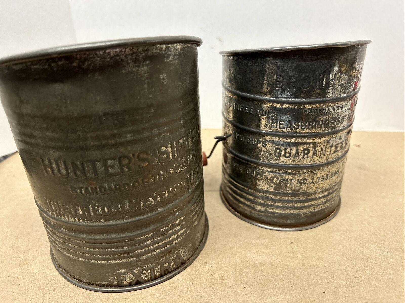 Vintage Bromwell's Metal 3 Cup And Hunter’s Extra Flour Sifters Kitchen Tools
