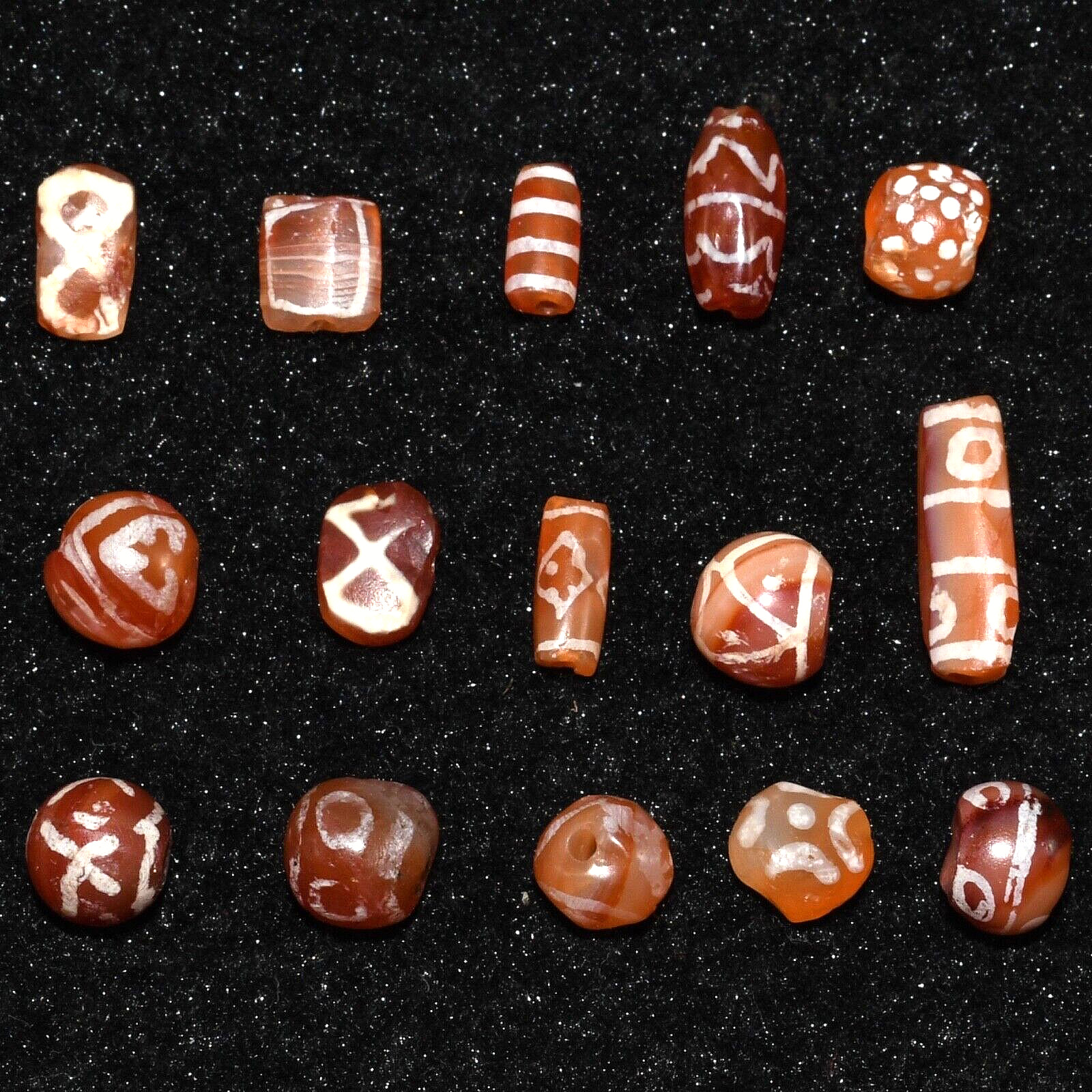 15 Ancient Large Etched Carnelian Longevity Stone Beads in very Good Condition