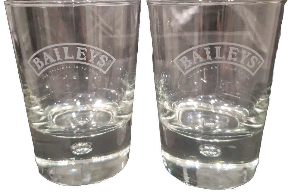 2 BAILEY'S IRISH CREAM COCKTAIL GLASS GLASSES TUMBLERS ETCHED  NEW
