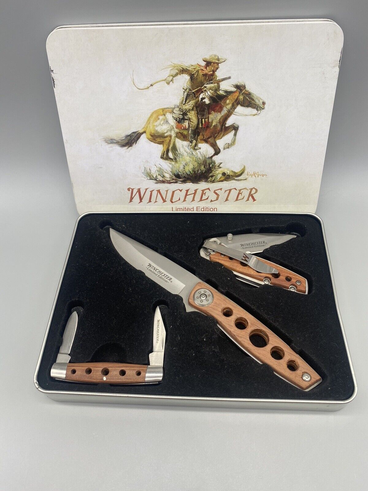 WINCHESTER Limited Edition 3 Knife Set In Tin Case 