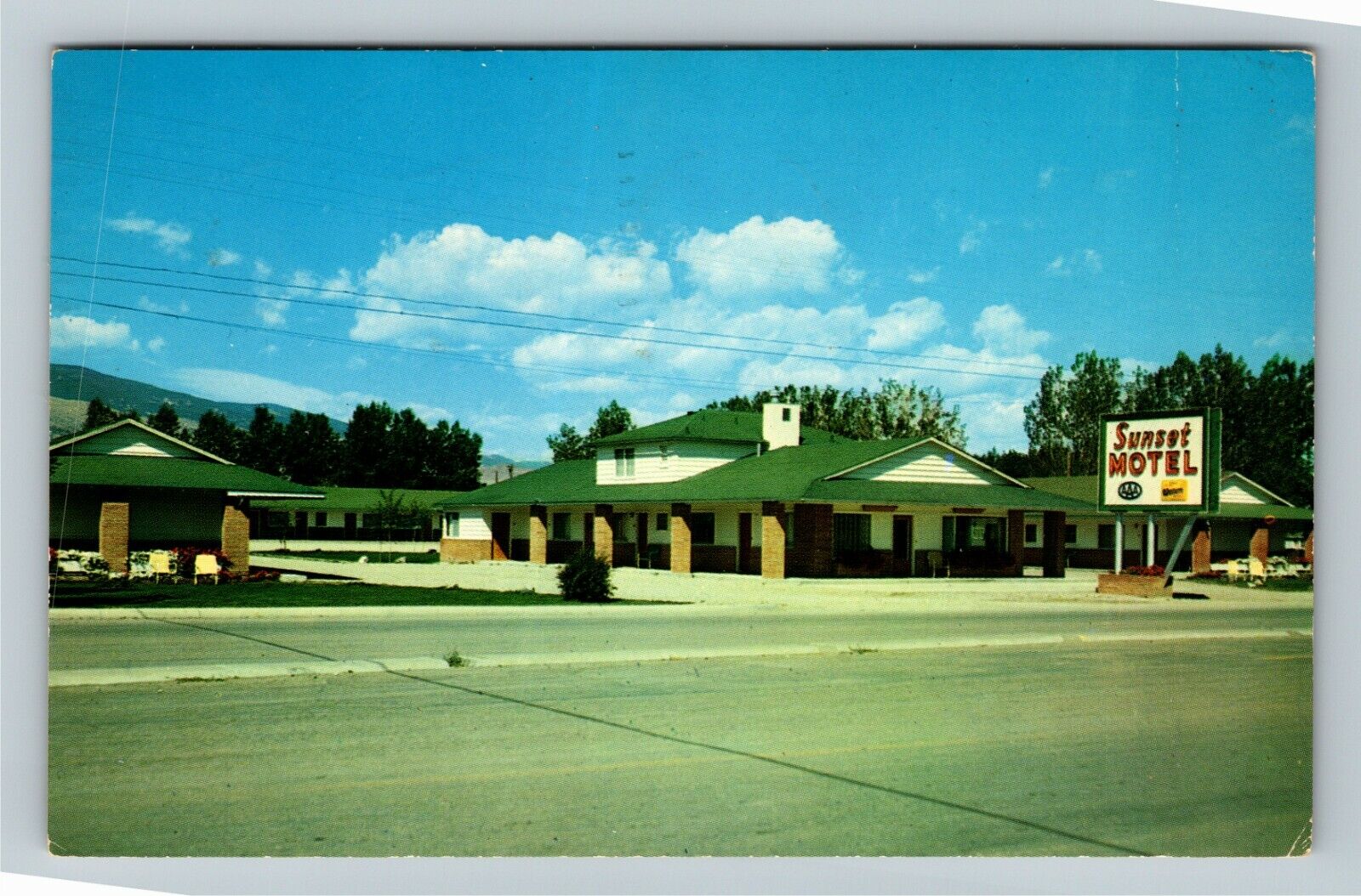 Cody WY-Wyoming, Sunset Motel, c1953 Vintage Postcard