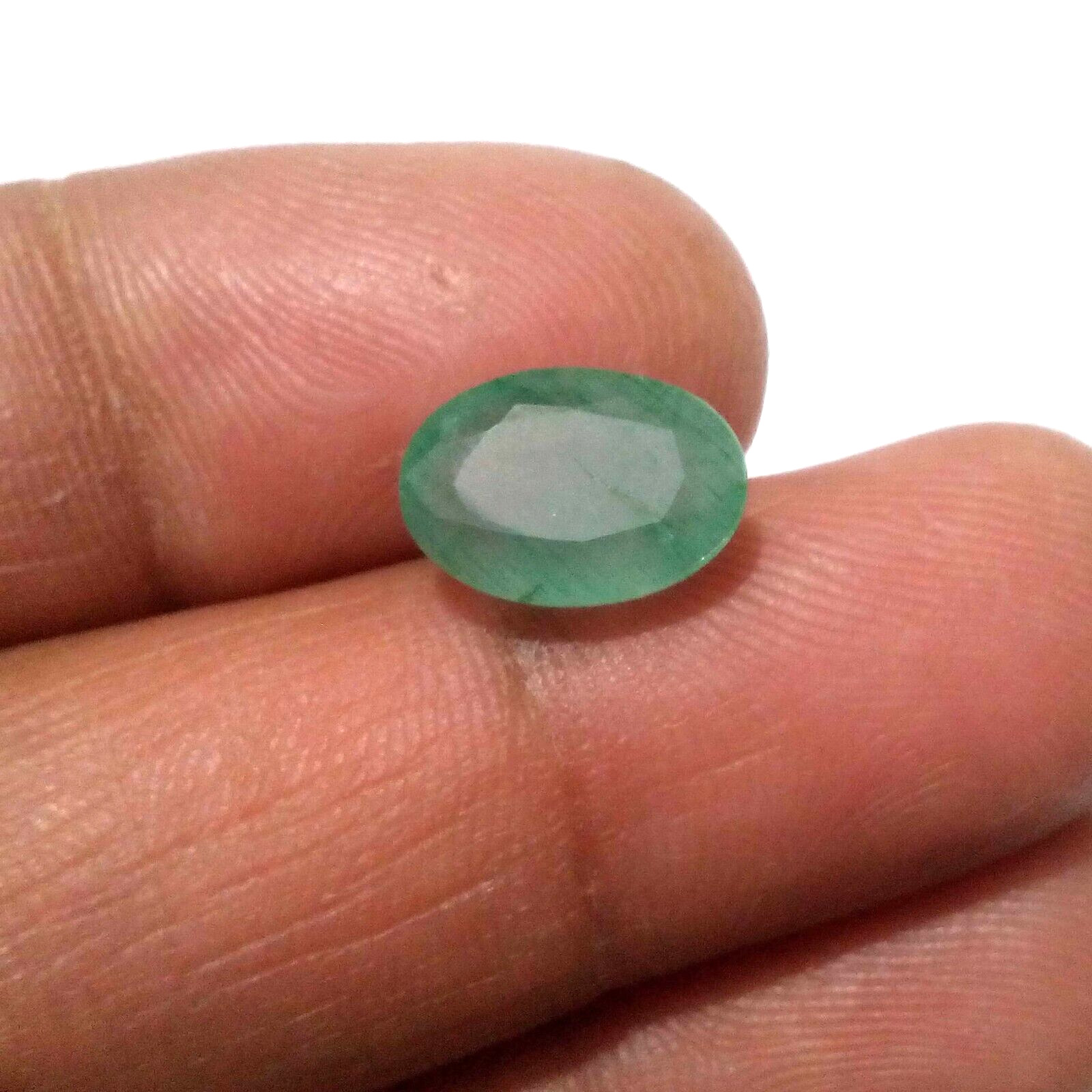 Excellent Zambian Emerald Faceted Oval Shape 4.75 Crt Huge Green Loose Gemstone