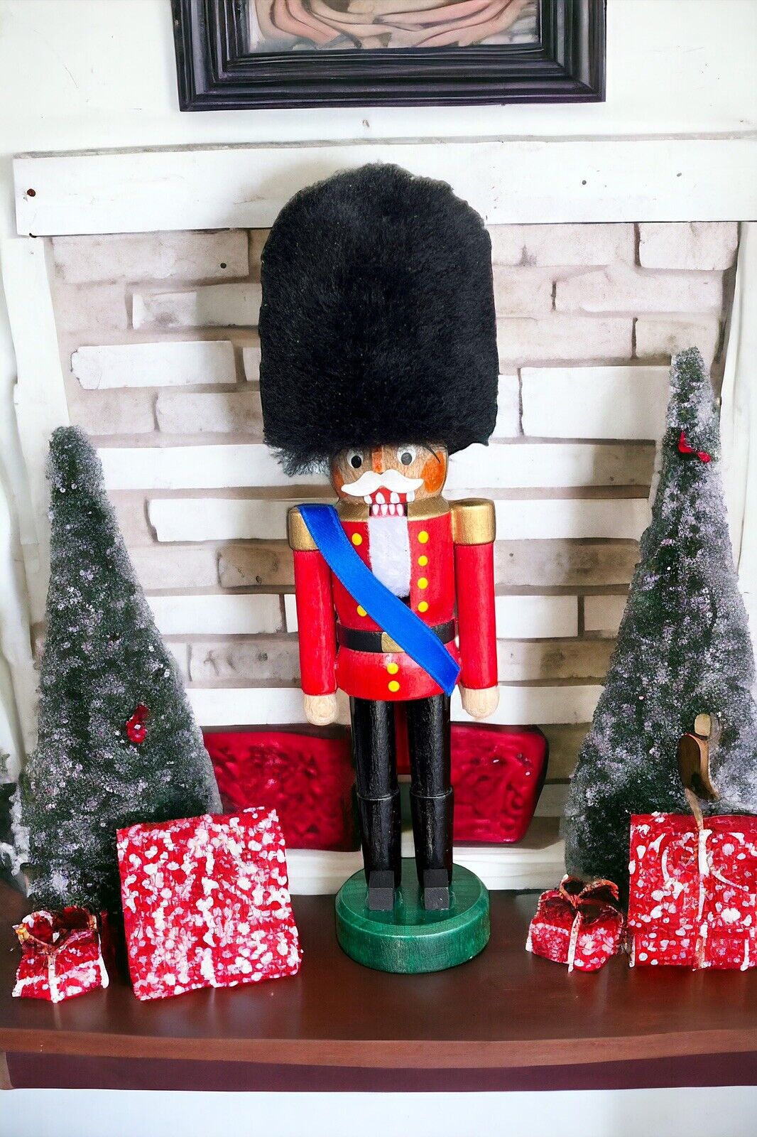 Vintage Kein Spielzeug Wooden Christmas Nutcracker Germany British Palace Guard
