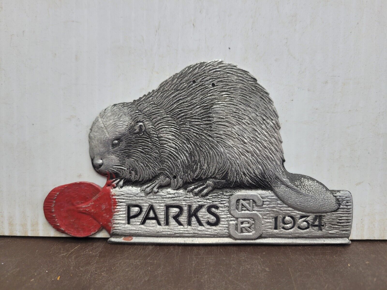 1934 Saskatchewan Provincial Park Beaver Badge for  License Plate Emblem