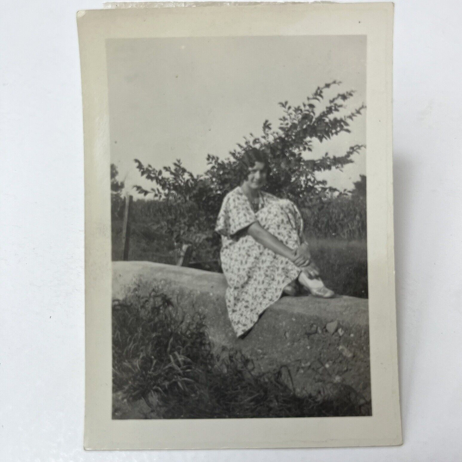 VTG B&W Photograph 1920s Single White Woman Dress Finger Waves Hair Shy Flirty