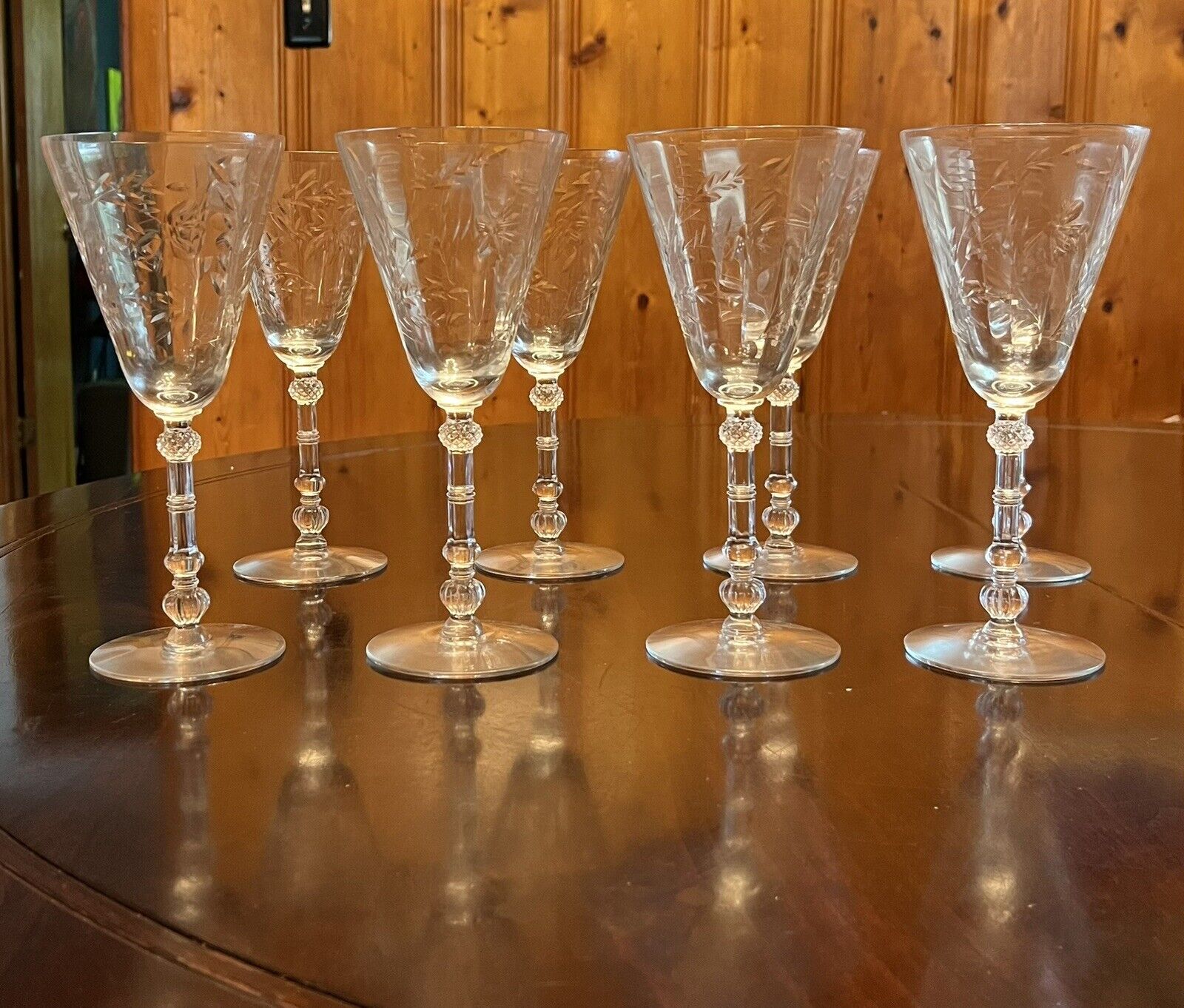 ELEGANT Vintage Crystal Stemmed Wine Glasses Set Of 8