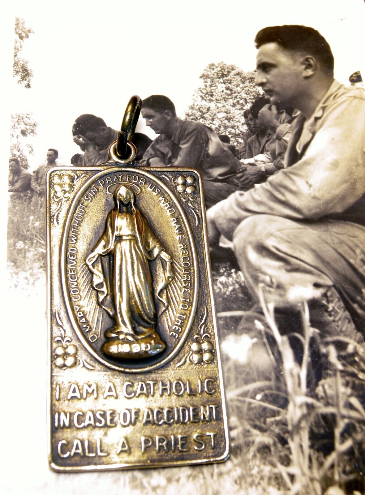 CHAPLAIN WWII VINTAGE PICTURE DOG TAG CHAIN CATHOLIC MIRACULOUS MEDAL TRENCH ART