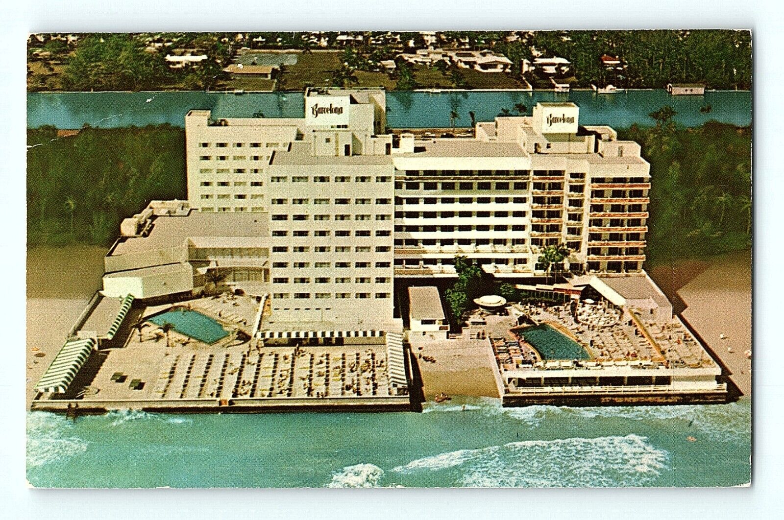 The Barcelona Miami Beach Florida on the Ocean 43rd ST Birdseye View Postcard E7
