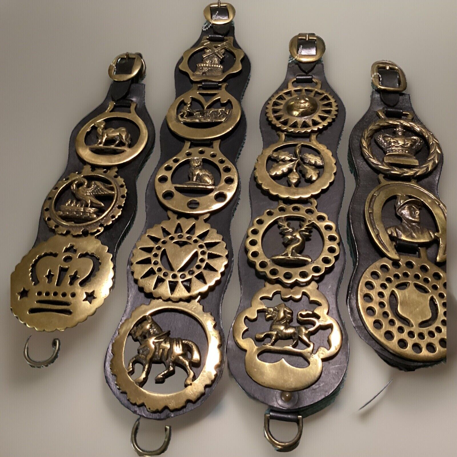 Set Of 15 Beautiful Vintage Horse Brass On Leather Masonic - Golden - Swan