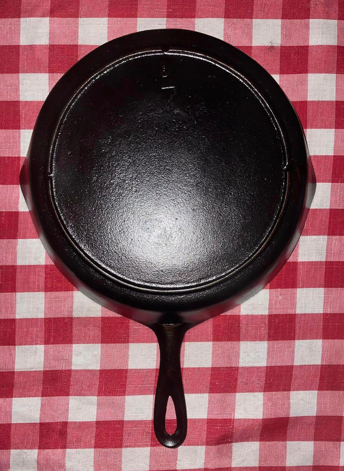 Vintage Lodge #7 3 notch cast iron skillet with heat ring