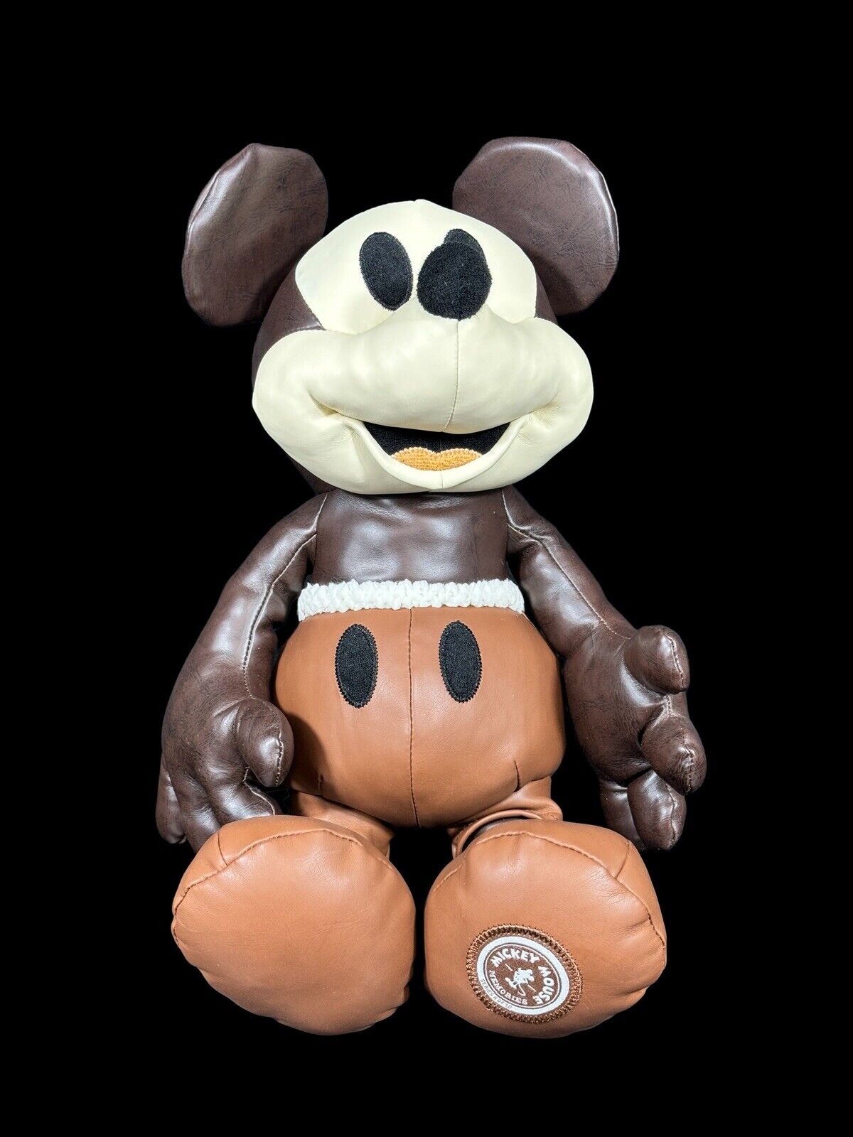 Mickey Mouse Memories Collection April Plush Lim. Edition 4 of 12  Leatherette
