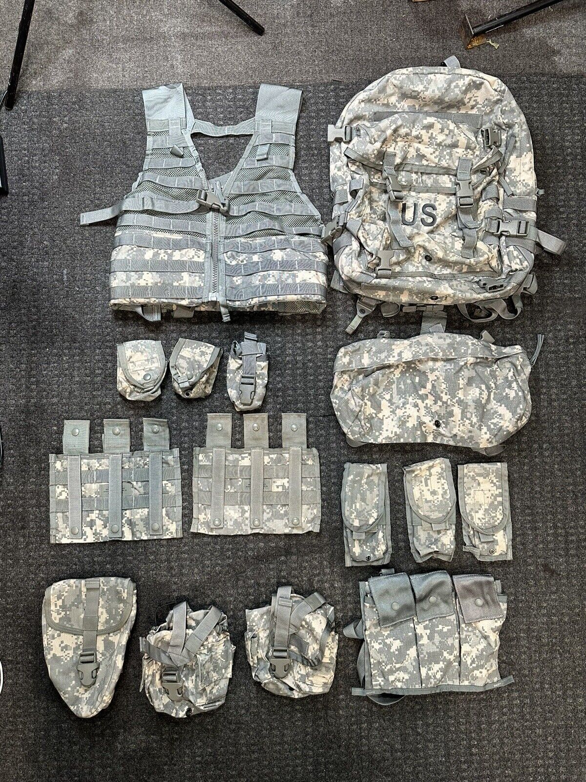 US Army Rifleman Kit 15 Pieces Minimum Assault Pack, Vest, Waist Pack & More