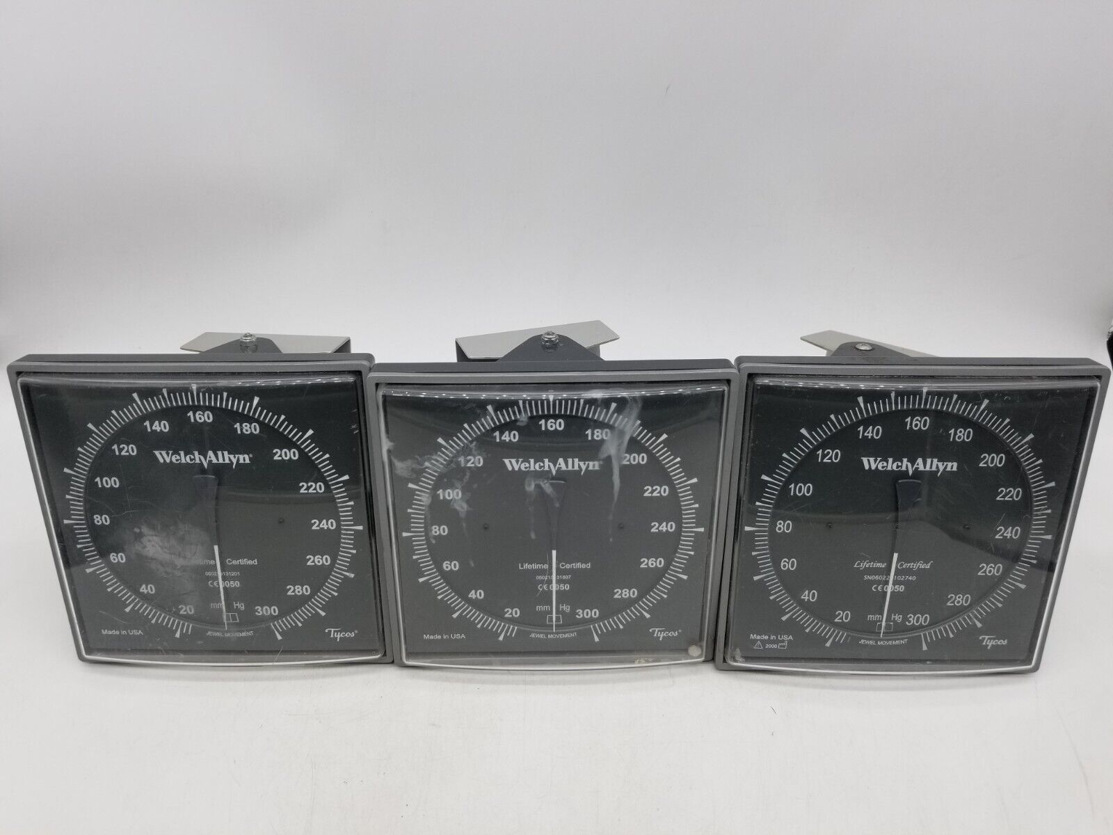 Lot of  3 Welch Allyn CE0050 Tycos Sphygmomanometer Blood Pressure w/ Wall Mount