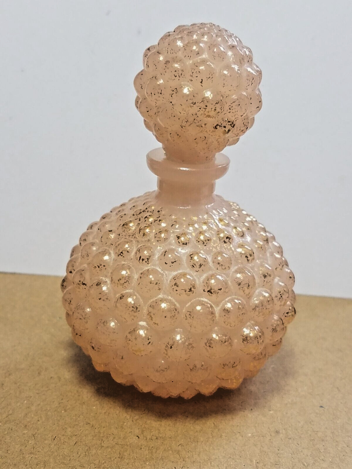 VTG PALE PINK AND GOLD TONE SPARKLES GLASS EMPTY HOBNAIL STYLE PERFUME BOTTLE