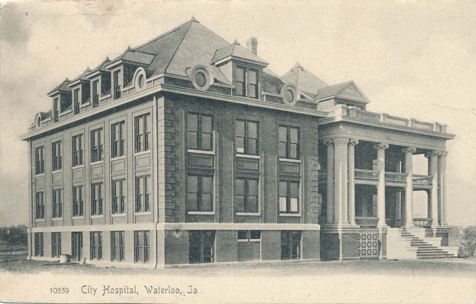 WATERLOO IA - City Hospital Rotograph Postcard - udb (pre 1908)