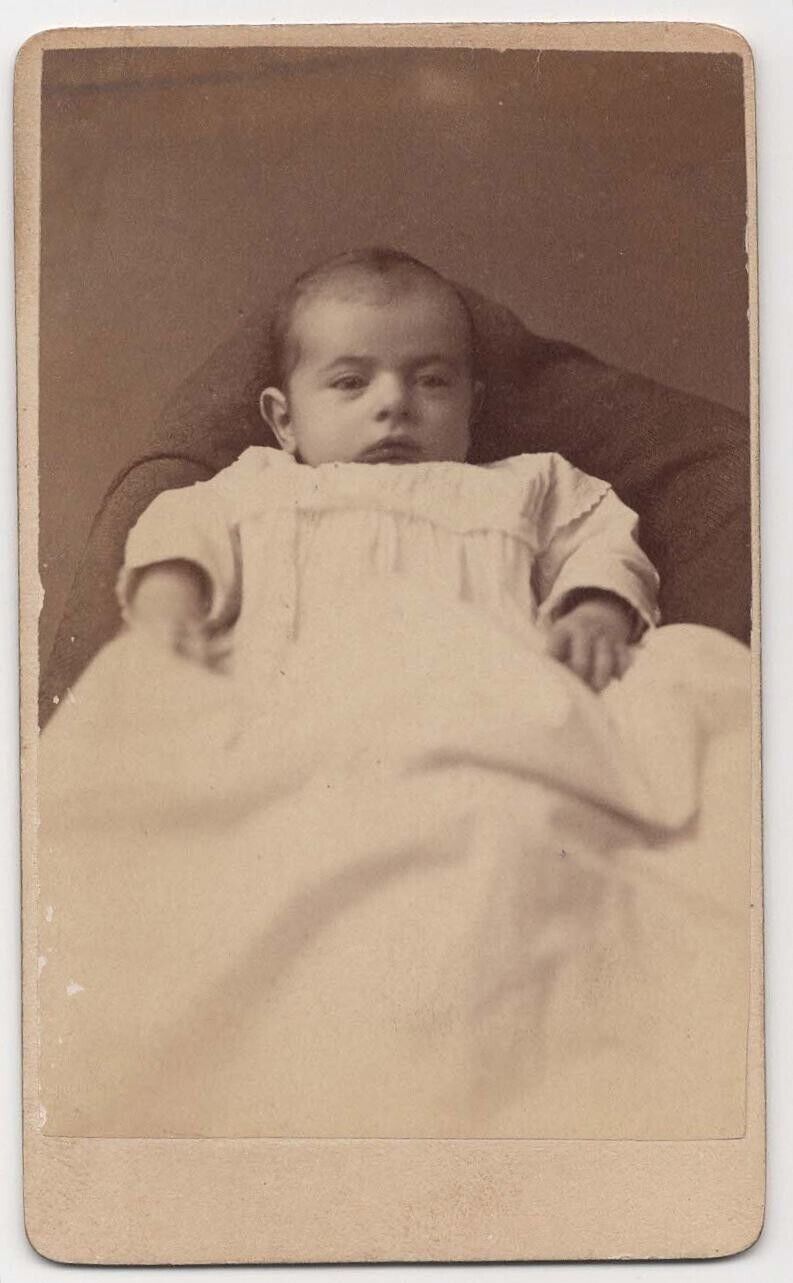 ANTIQUE CDV CIRCA 1870s HAYDEN BABY IN LONG WHITE DRESS LOWELL MASSACHUSETTS