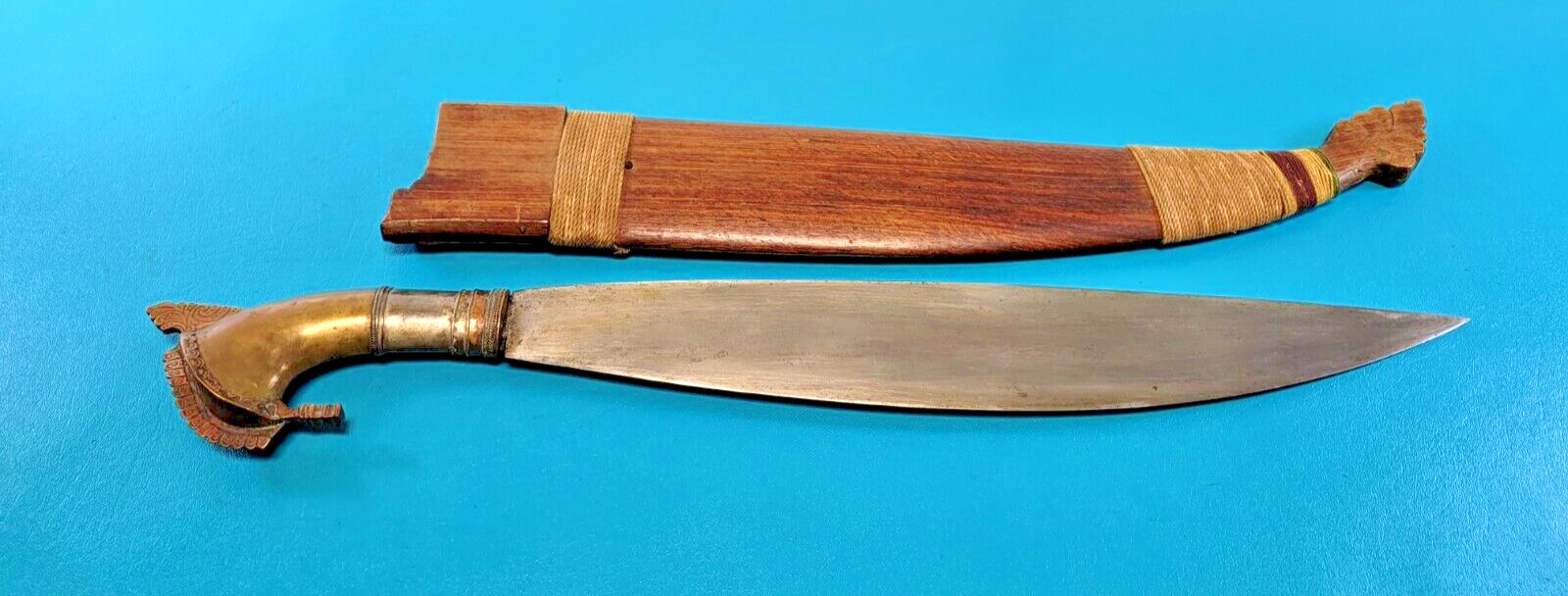 Vintage Southeast Asian North Borneo Barong Leaf Shaped Knife Sword + Scabbard