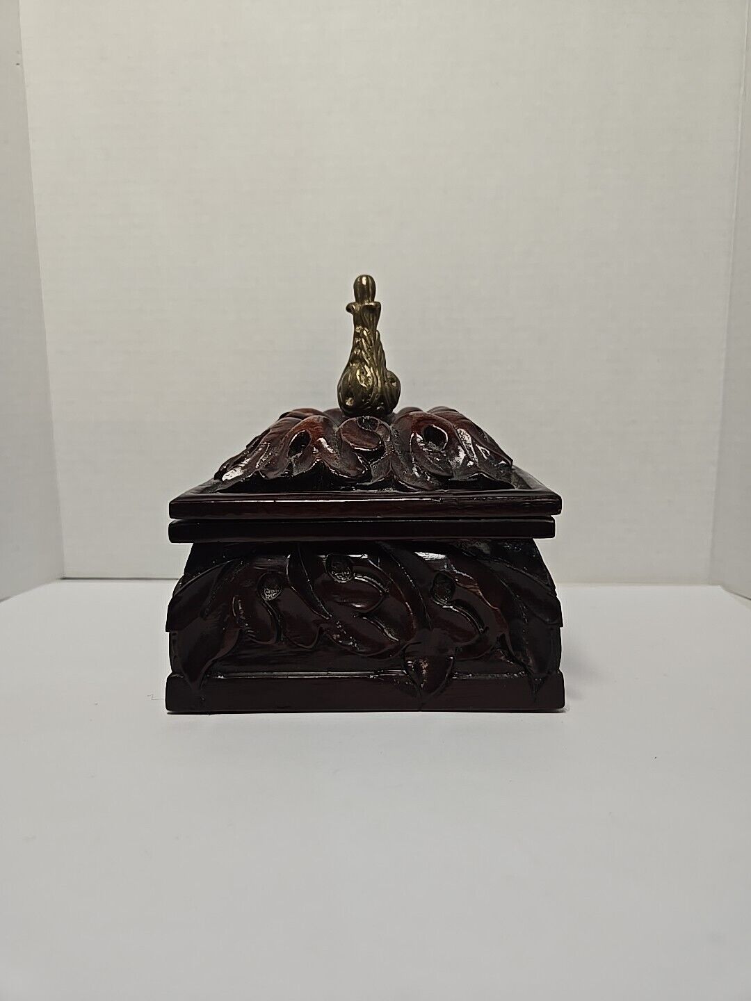 Vintage 2000 Bombay Co Ornate Dark Wood Hand Carved Jewelry Trinket Box With Lid