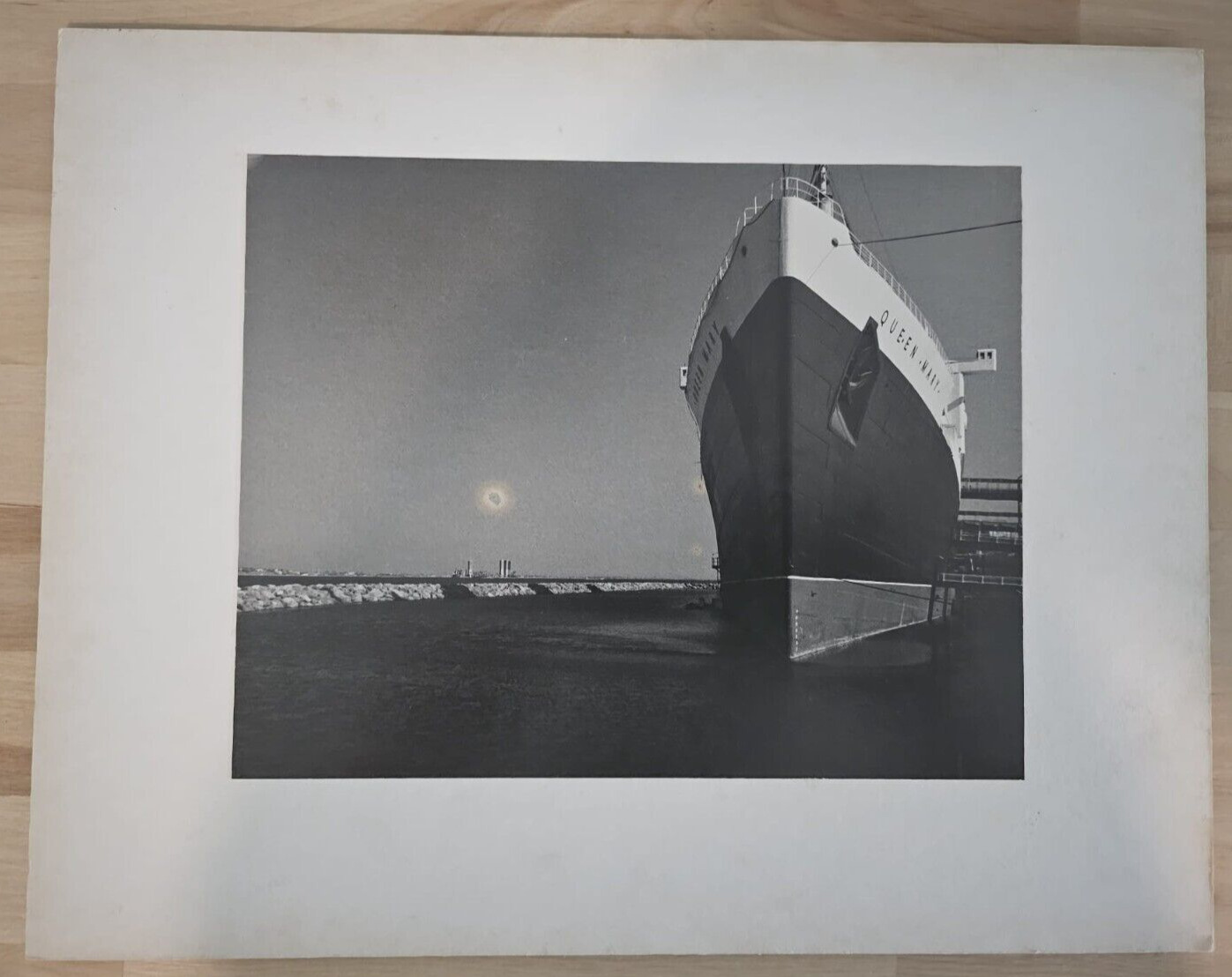 DOCKED HUGE QUEEN MARY CRUISE SHIP PHOTOGRAPHY BILL ORENSTEIN 1970s Photo Y 418