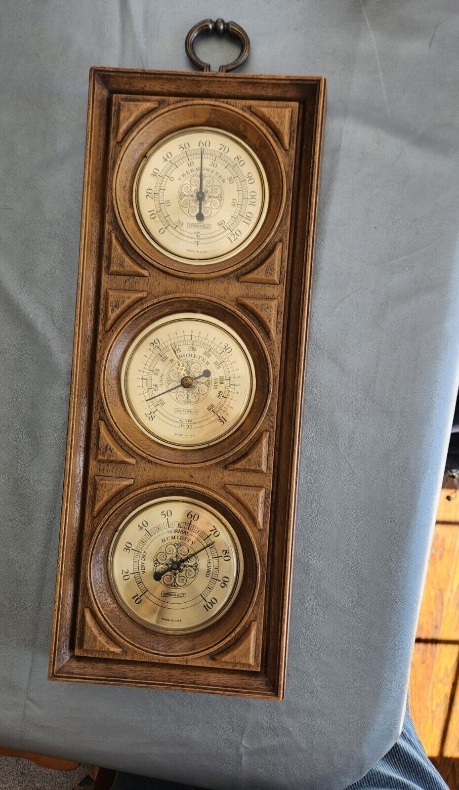 Vintage SPRINGFIELD Faux Wood Weather Station. Temp, Barometer, humidity. NICE