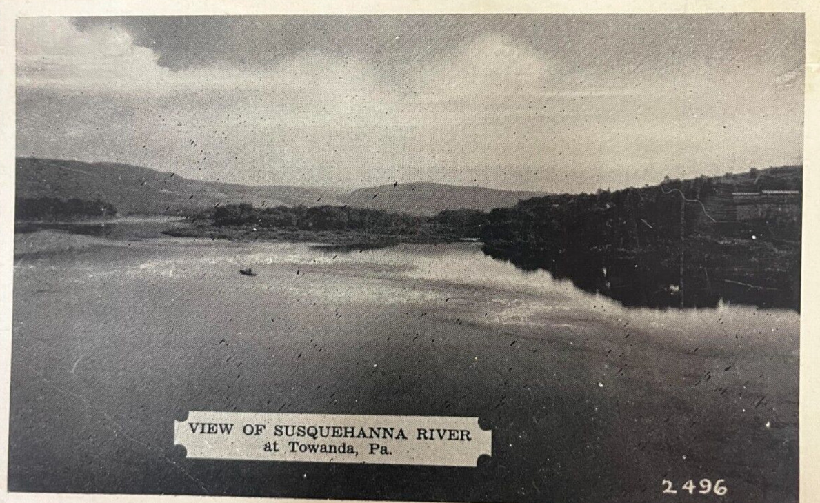 Towanda Pennsylvania~Susquehanna River~1930s B&W Postcard