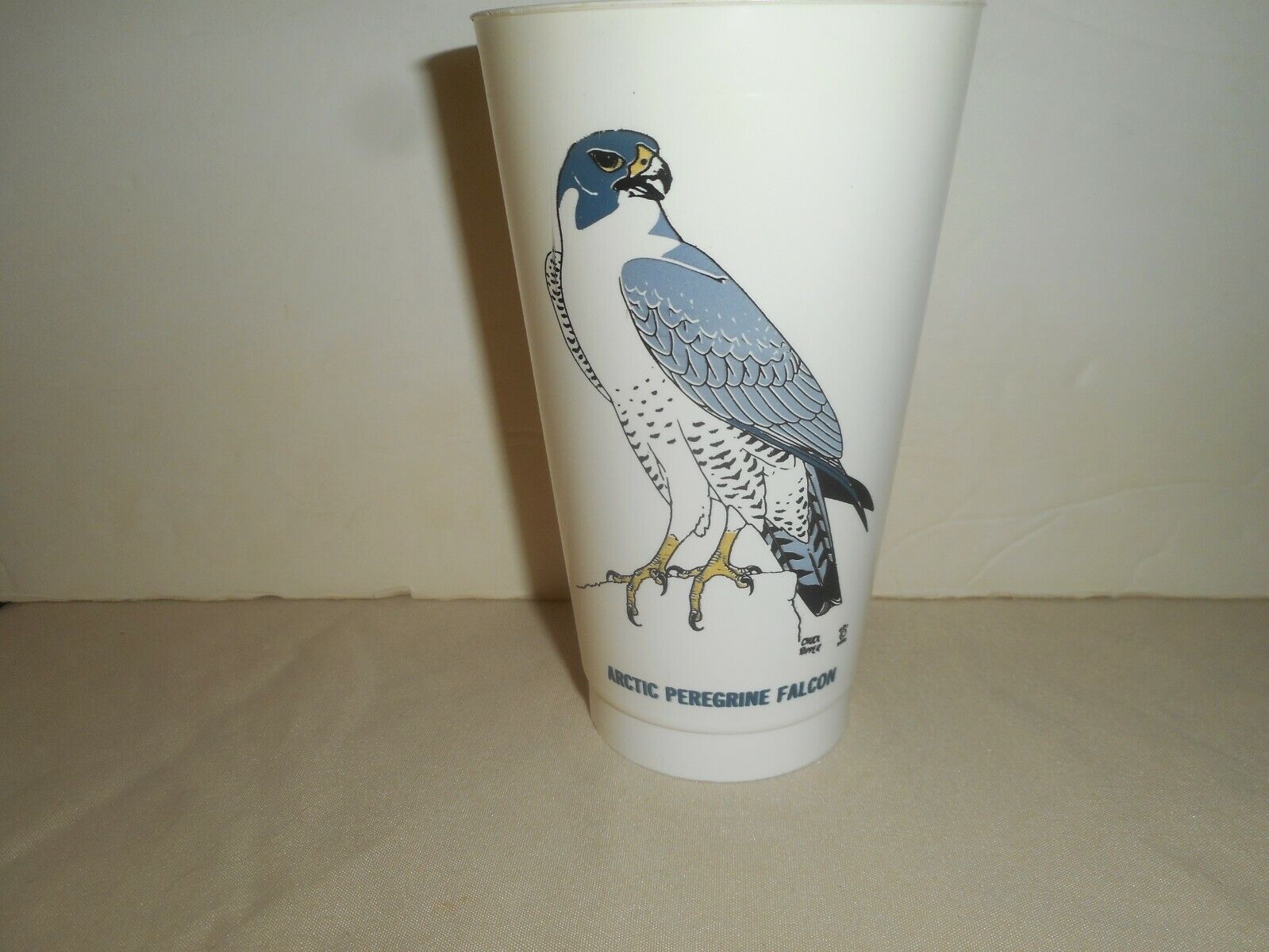 7 Eleven ARCTIC PEREGRINE FALCON Slurpee Cup SAVE A LIVING THING Series 1974