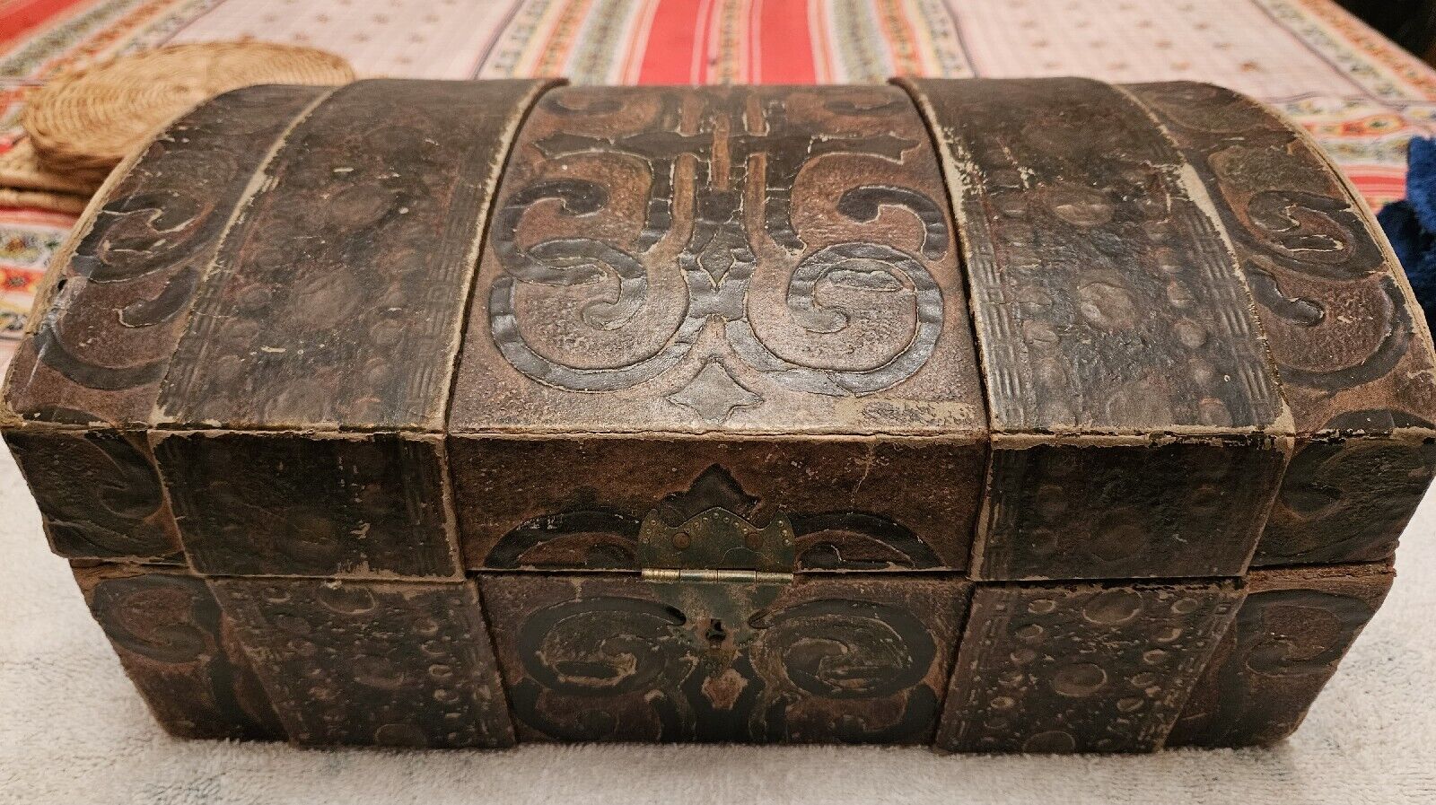 Early Paper Litho Antique Box 12.5×8×6