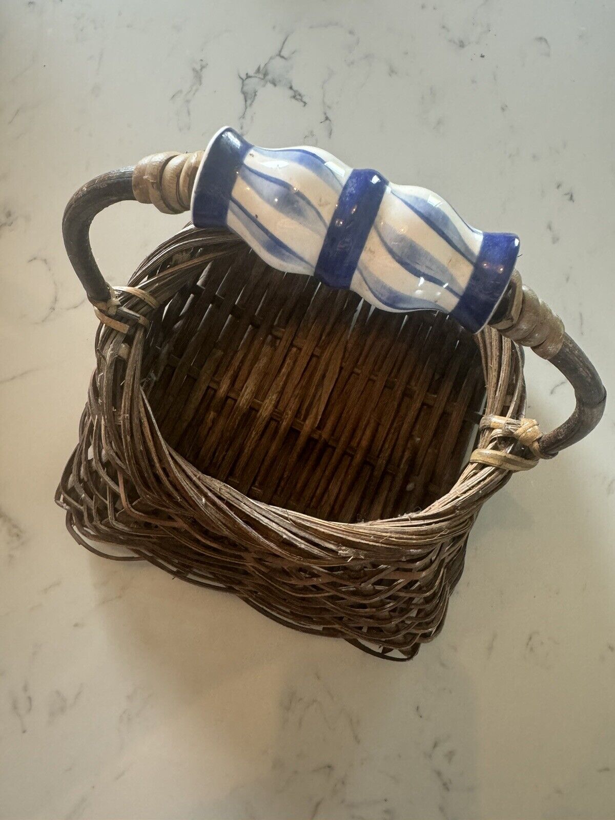 Vintage Wicker Straw Basket w/Porcelain Blue Delft Handle