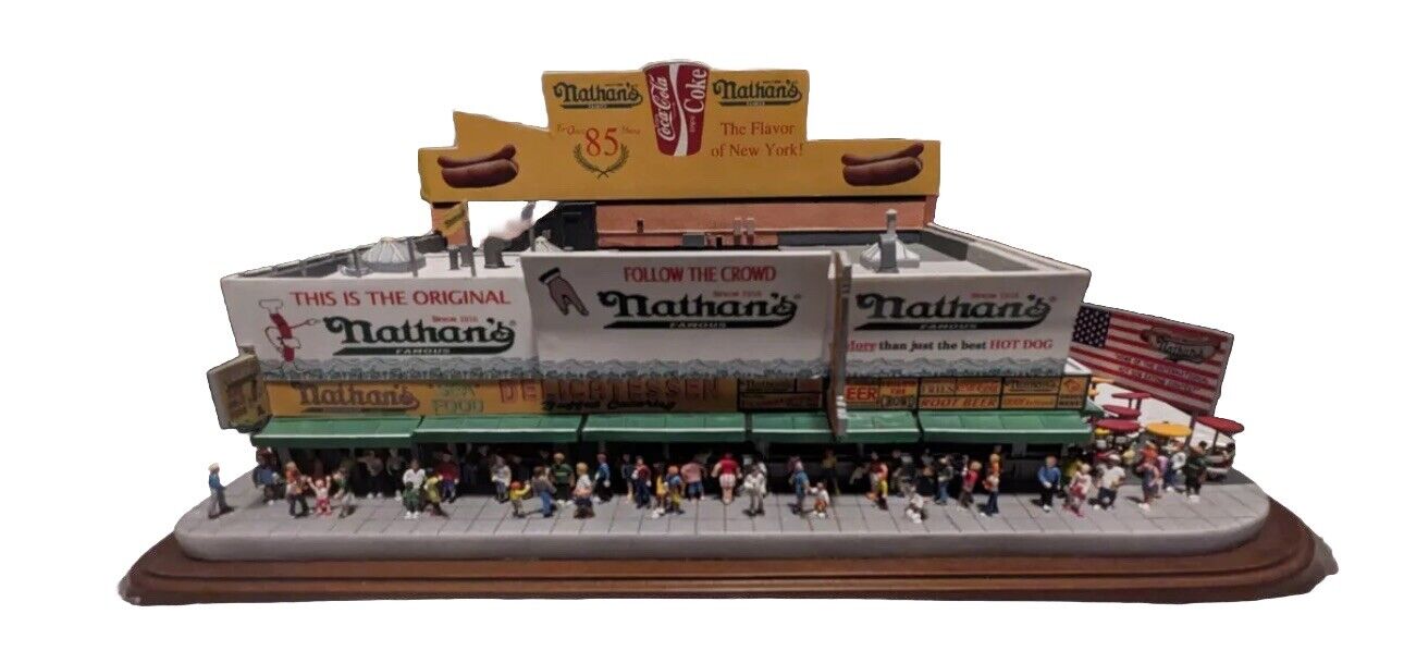 👀🔥Very Rare Danbury Mint Nathan’s Famous Hot Dog Stand  Coney Island Replica