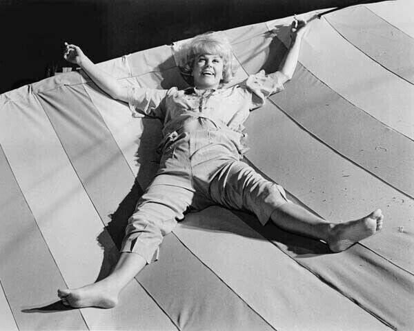 Doris Day barefoot lying on awning 24x36 Poster