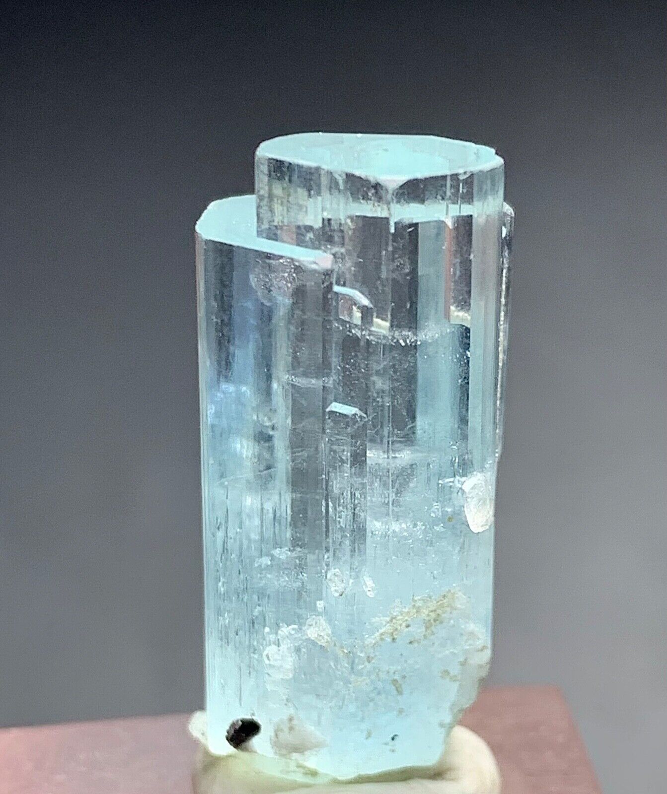 40 Carat Aquamarine Crystal From Skardu Pakistan