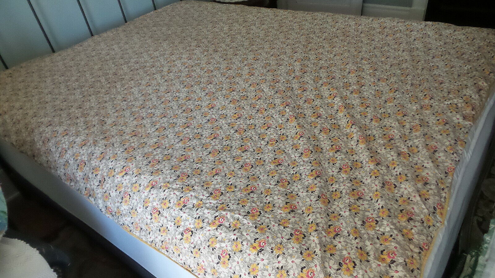 Antique DUVET COVER, FEATHER TICK COVER Yellow & White Daisies, 80\