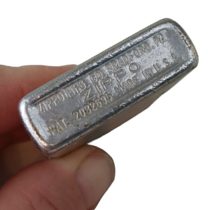 Vintage 1940's ZIPPO Silvertone Flip Top Lighter USA 2032695 with Insert