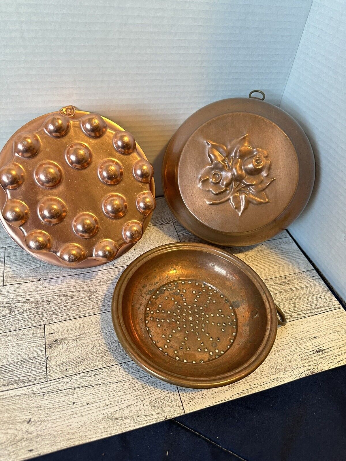 Vintage Copper Molds And Colander Lot Mixed Materials