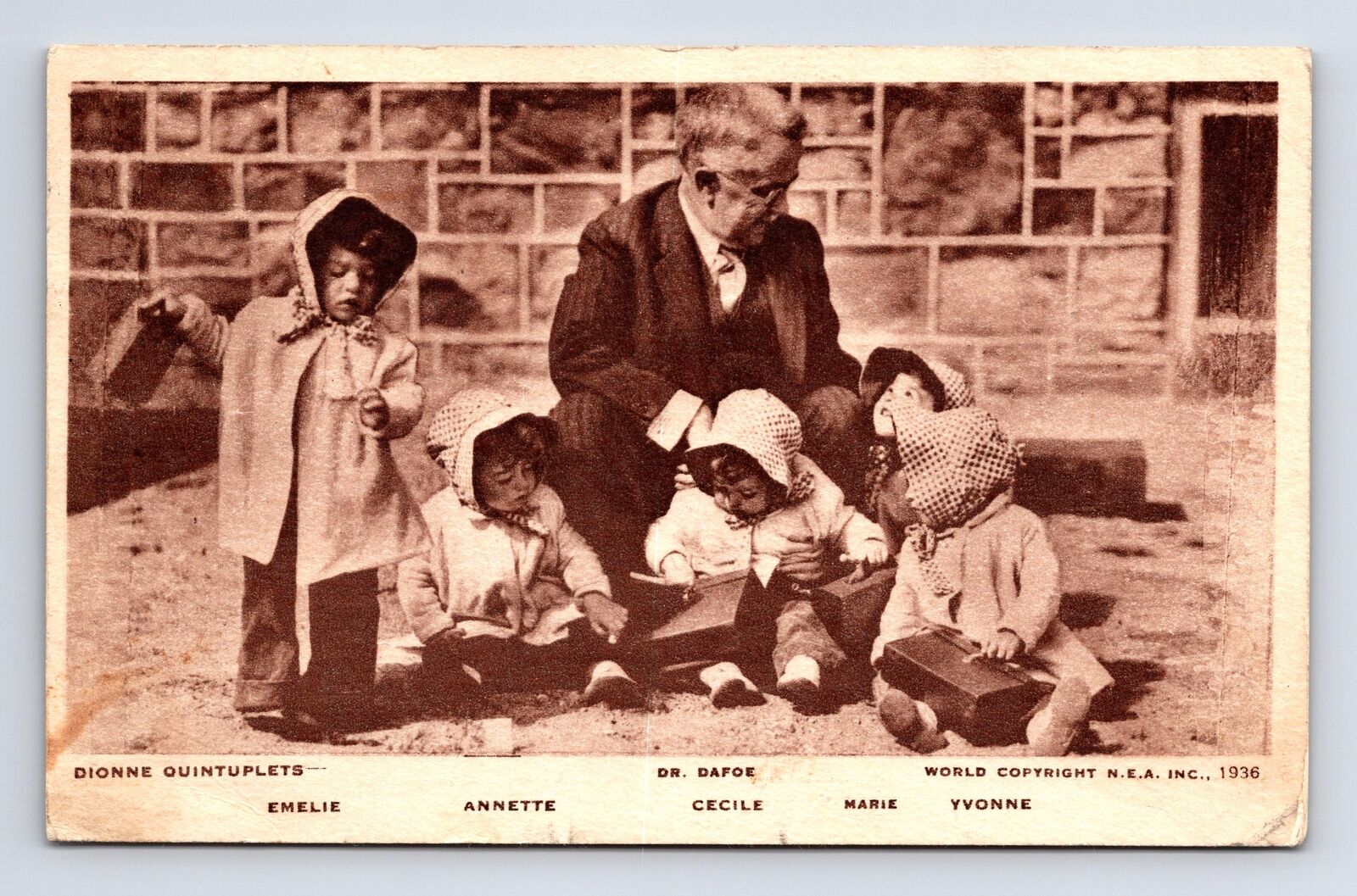 c1936 The Dionne Quintuplets & Dr. AR Dafoe NEA Callander Ontario ON DB Postcard