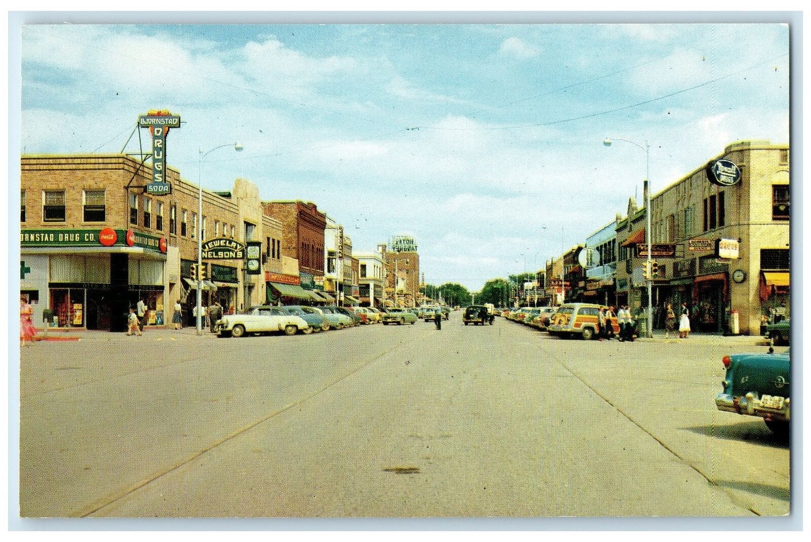 c1960's Grand Avenue At Fourth Street Cars Spencer Iowa IA Unposted Postcard