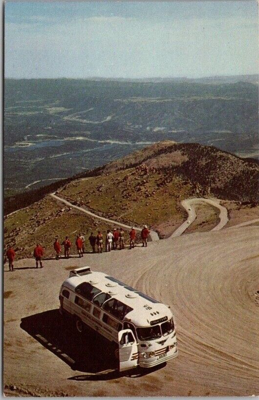 c1950s PIKES PEAK HIGHWAY Colorado Postcard \