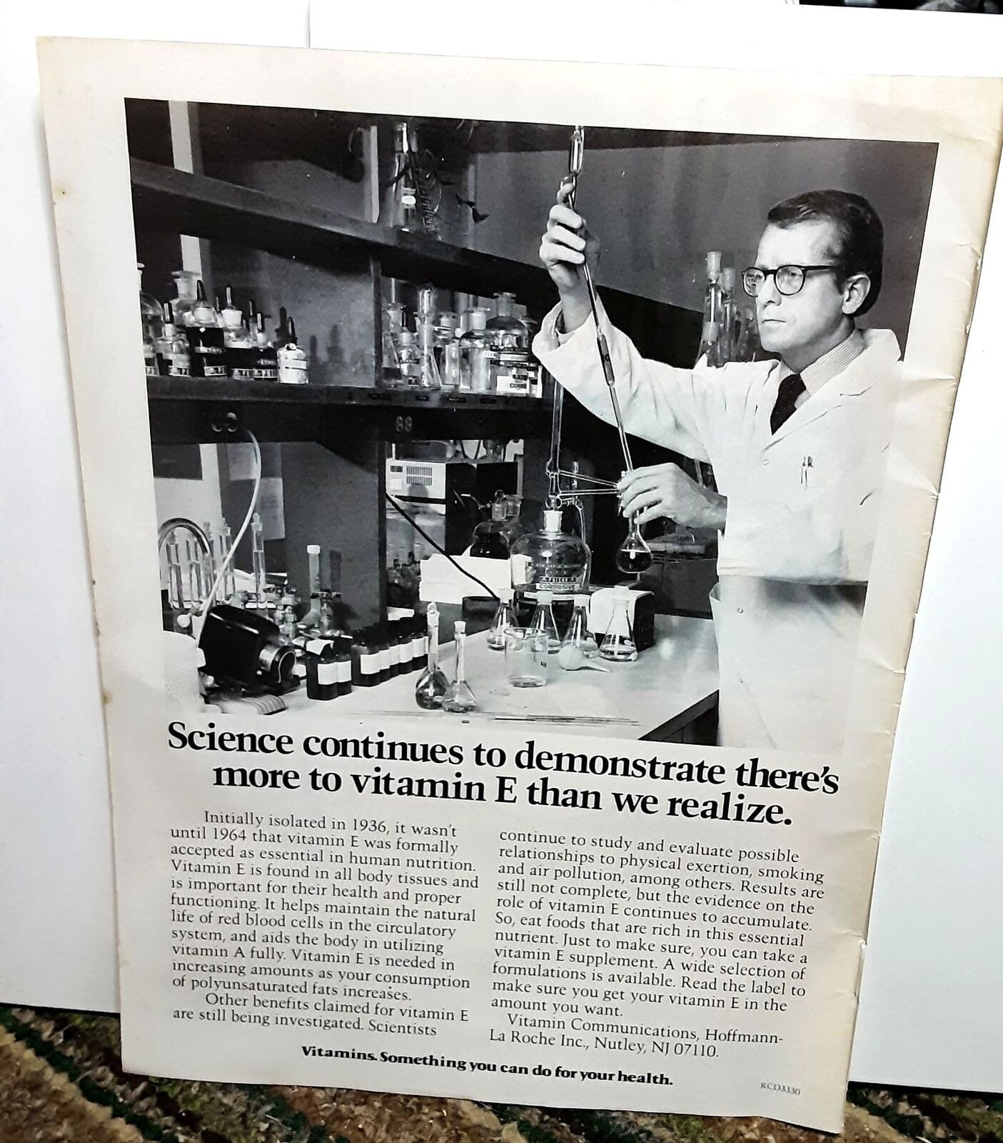 1981 Science Vitamin E More Than We Realize Original Print Ad