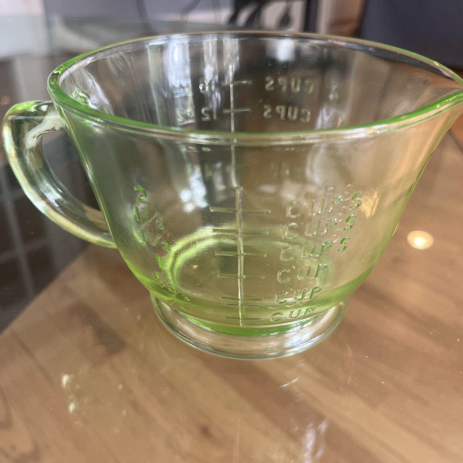 Uranium Glass /Green Depression/ 2 Cup Measuring Cup Mixing Footed Pitcher