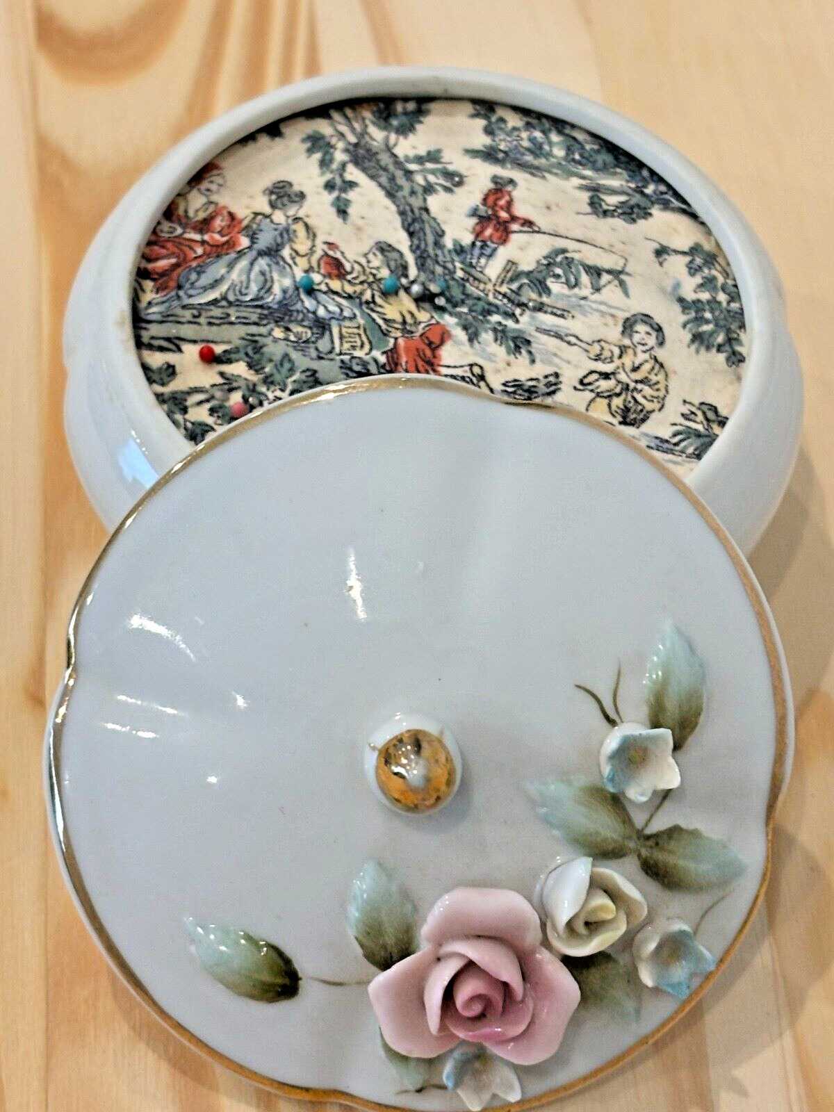 Rare Vintage Karen Carson Creations Porcelain Floral Pin Cushion Box W/ Tapestry