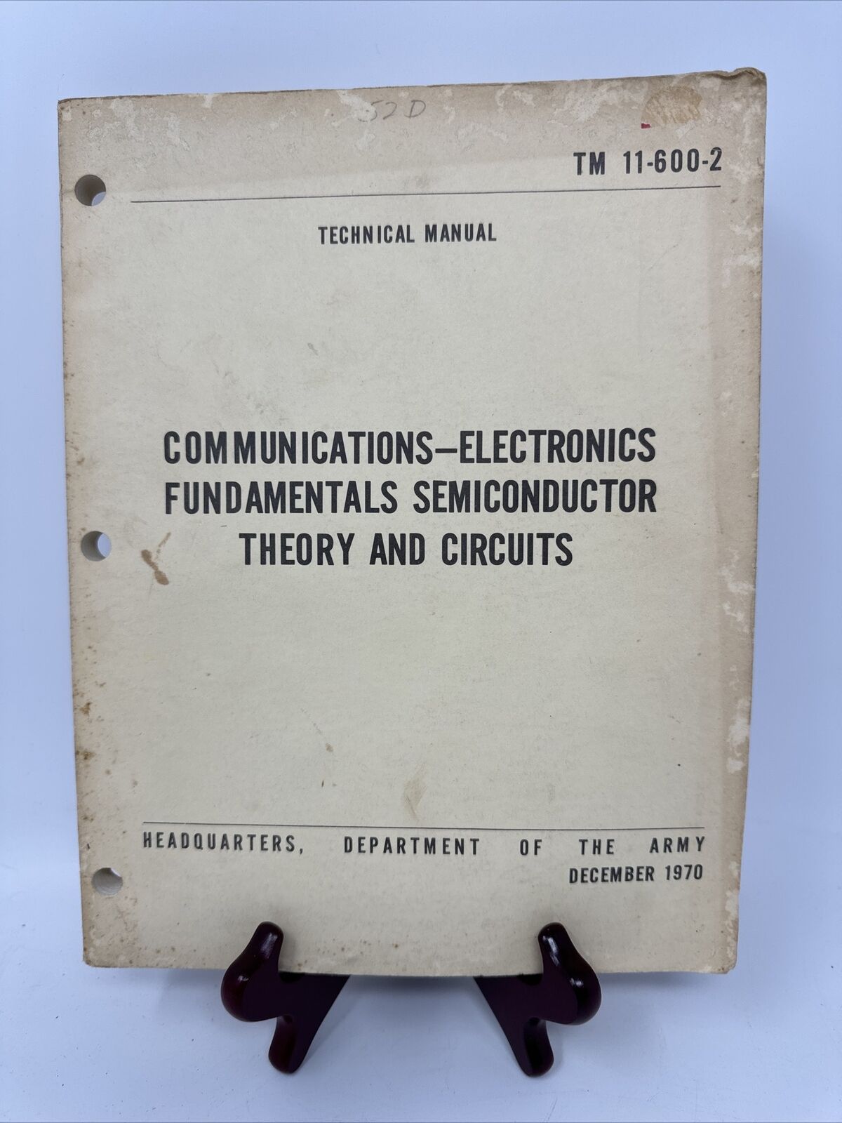 Vintage 1970 Department of the Army Communications Semiconductors TM 11-600-2