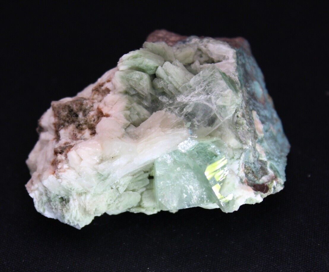 Nice Green Apophyllite Stilbite Heulandite Matrix Crystal Rock Raw Mineral 71.1g