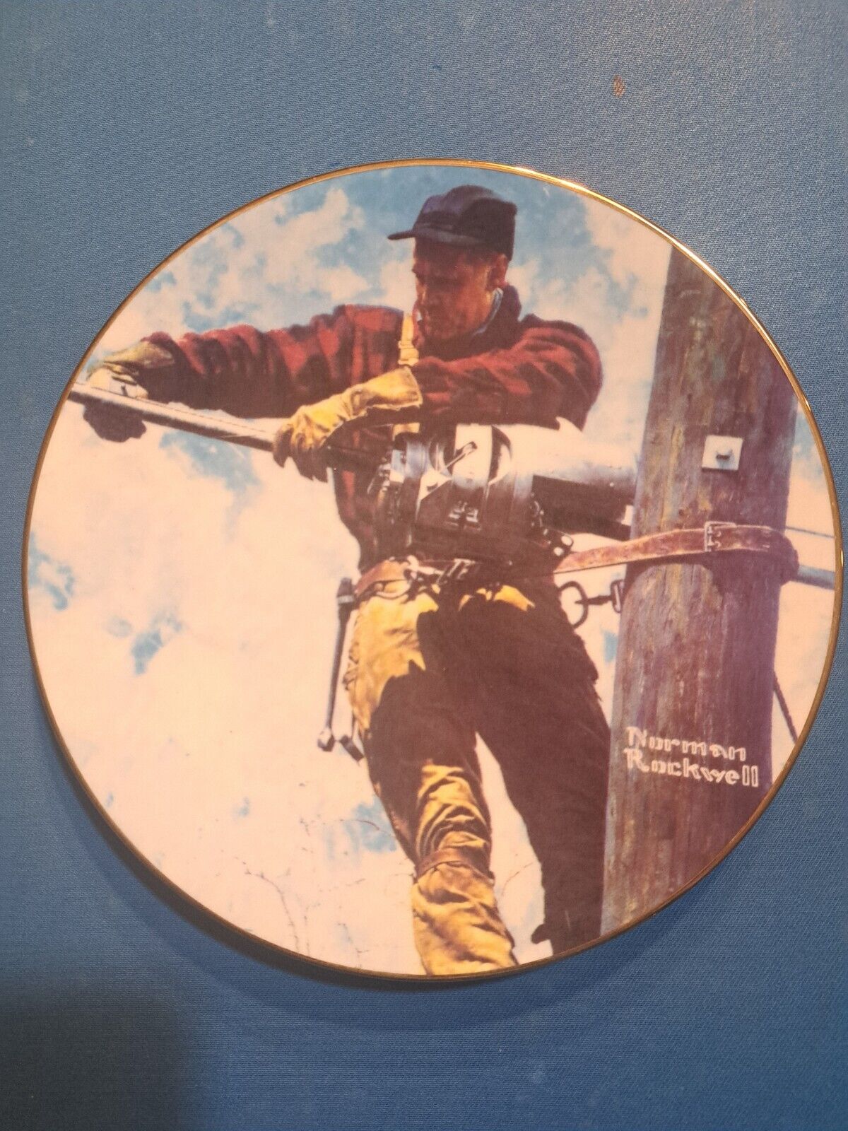 Vintage The Telephone Lineman By Norman Rockwell  # 1367 Collection Plate 1993